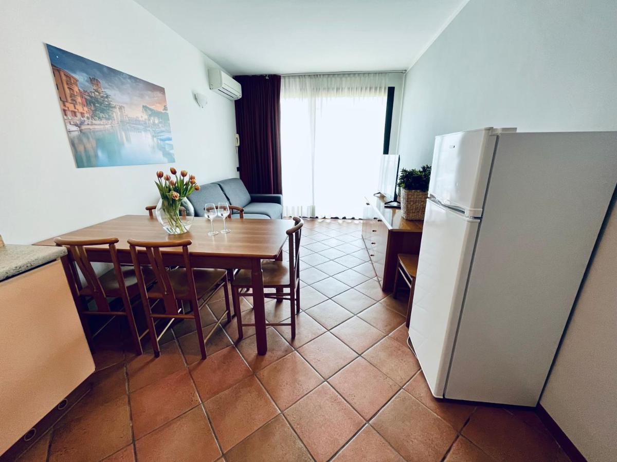 Residence Virgilio Сирмионе Экстерьер фото