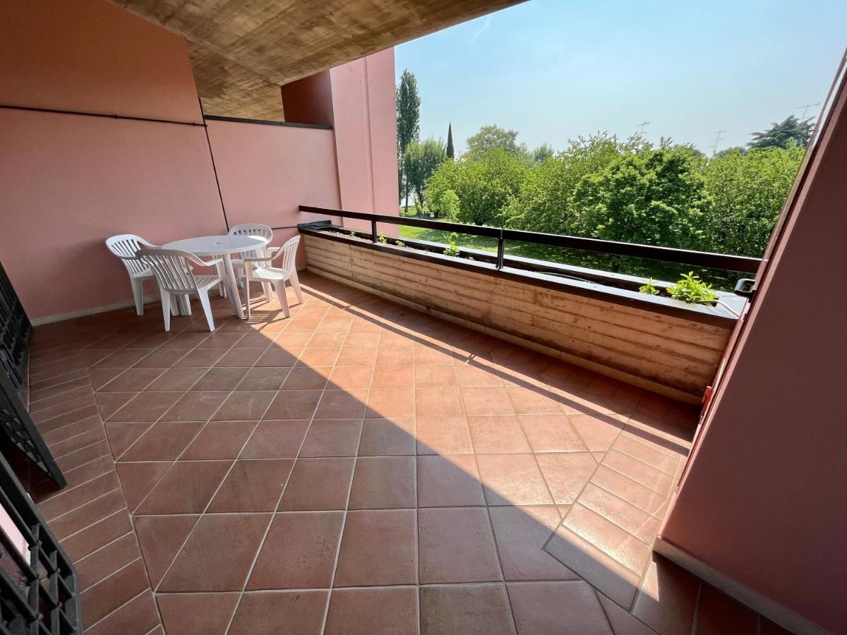 Residence Virgilio Сирмионе Экстерьер фото