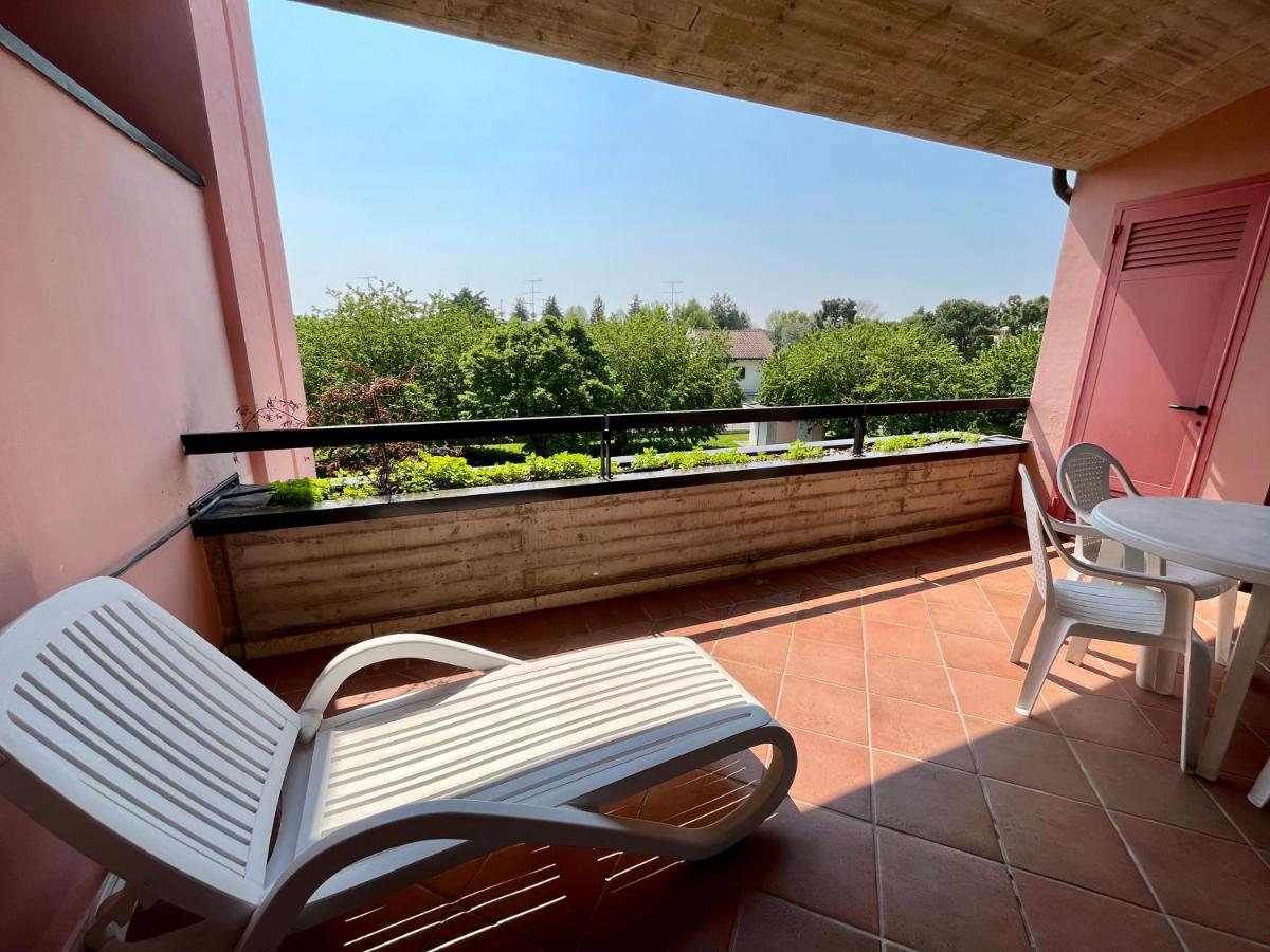 Residence Virgilio Сирмионе Экстерьер фото